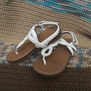 Wonder nation Sandler’s size 9